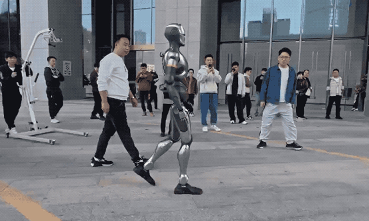 憑藉其在人